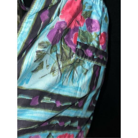 VINTAGE Hand Made Vintage (1960s?) Pink, blue, and black Floral Apron, half apro - Picture 4 of 6